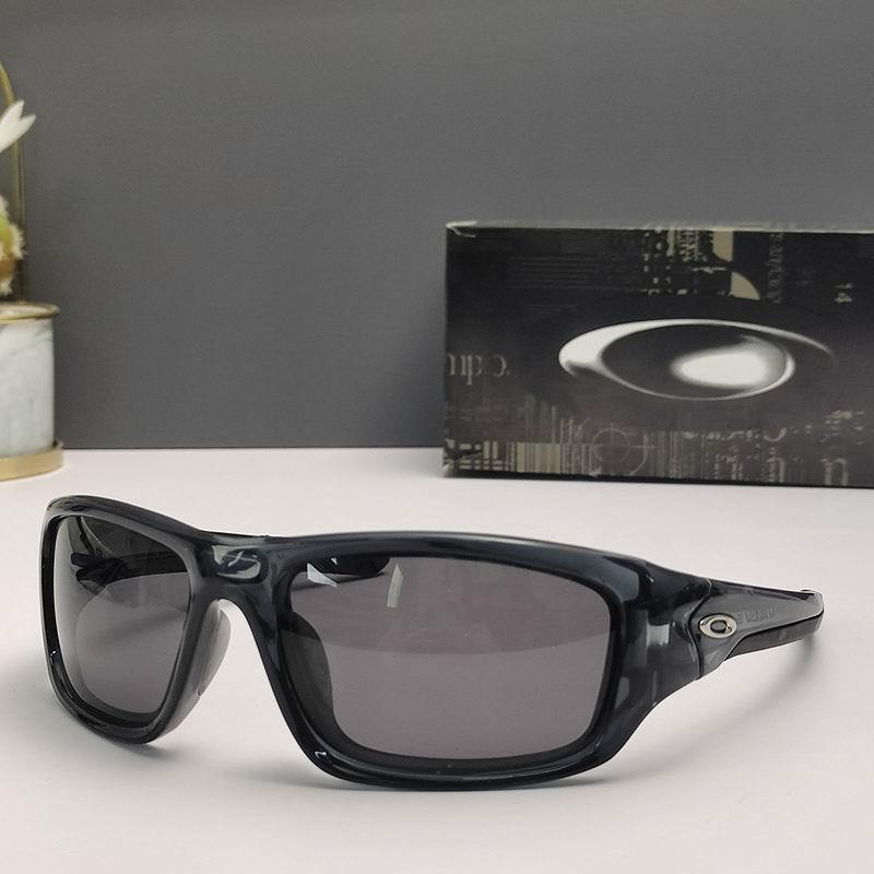 Oakley Sunglasses 136